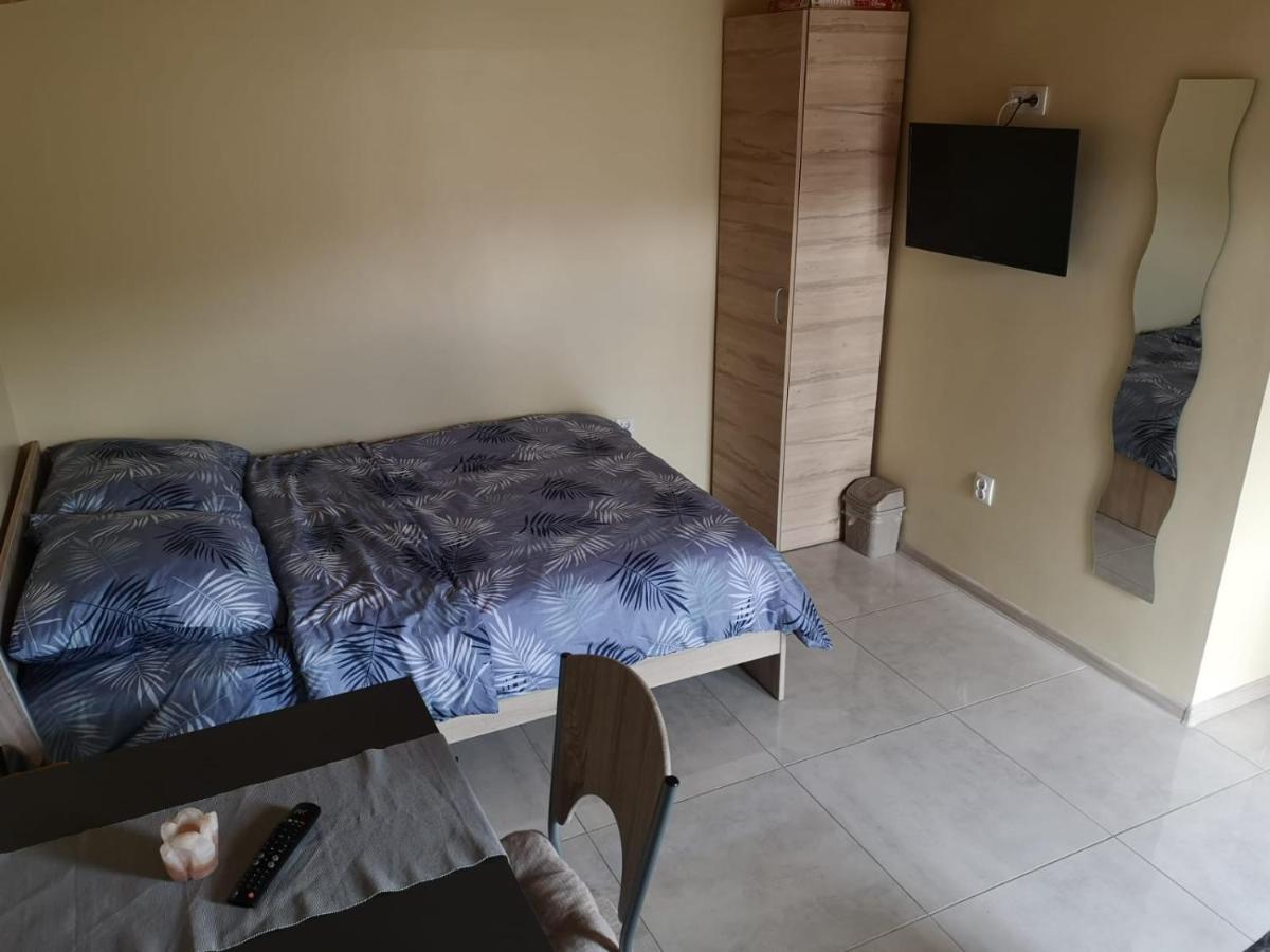 Pokoje Freedoor Ługniany Zewnętrze zdjęcie