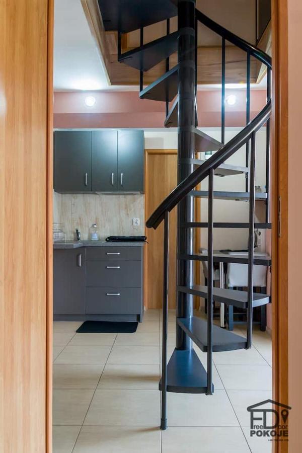 Pokoje Freedoor Ługniany Zewnętrze zdjęcie