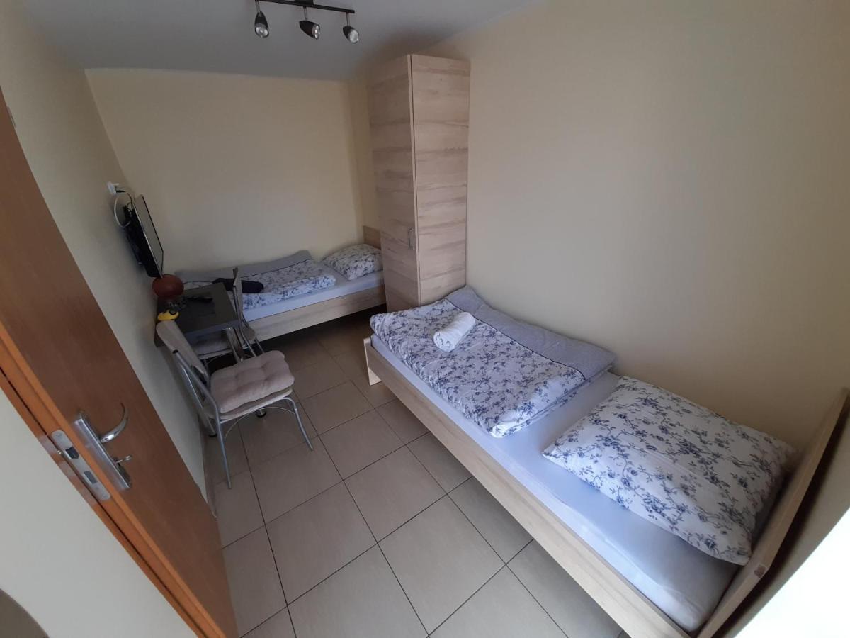 Pokoje Freedoor Ługniany Zewnętrze zdjęcie